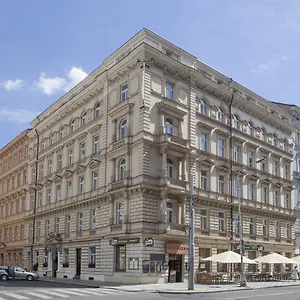 atos.praguehotelsweb.com/