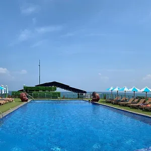 호텔 술리스 비치 호텔&스파, 꾸따